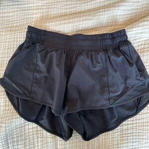 Lululemon Hotty Hot 2.5”